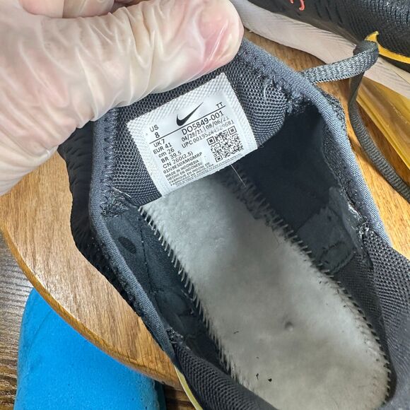 Nike Air Max 270 'Extra Smile' Men's Size 8 Shoes Sneakers DO5849-001 - Picture 2 of 10